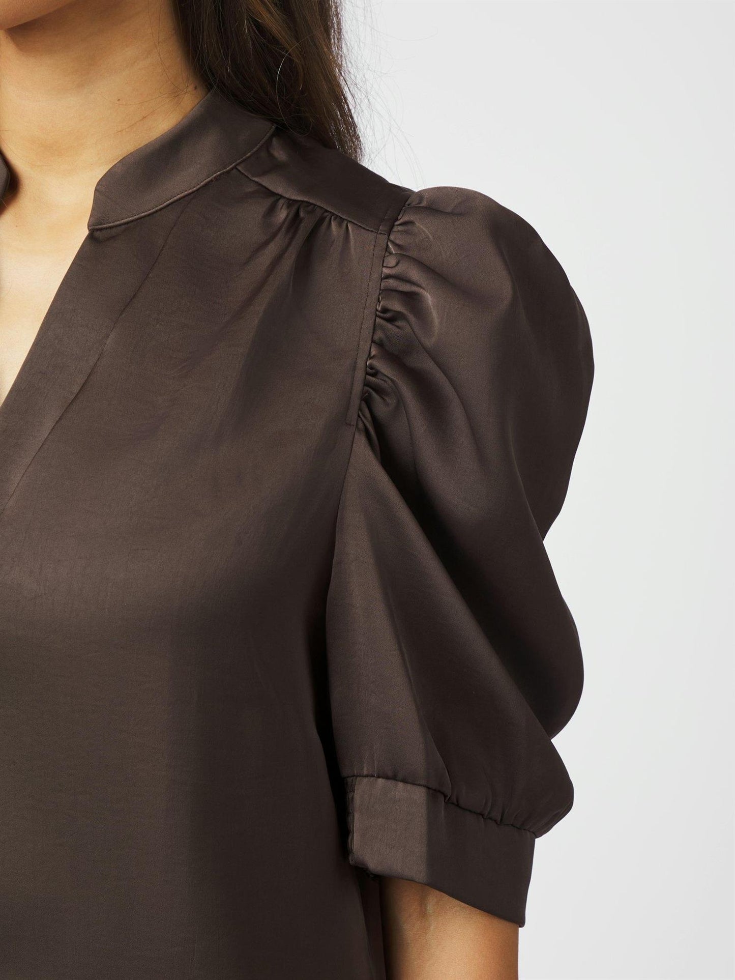 Roella Heavy Sateen Blouse - Dark brown