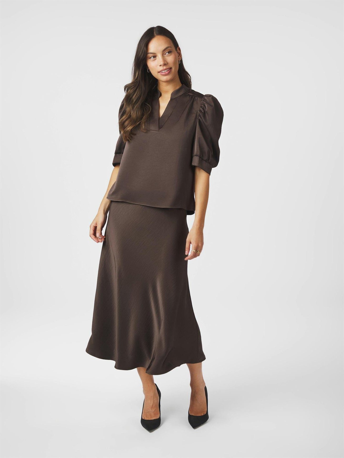 Roella Heavy Sateen Blouse - Dark brown