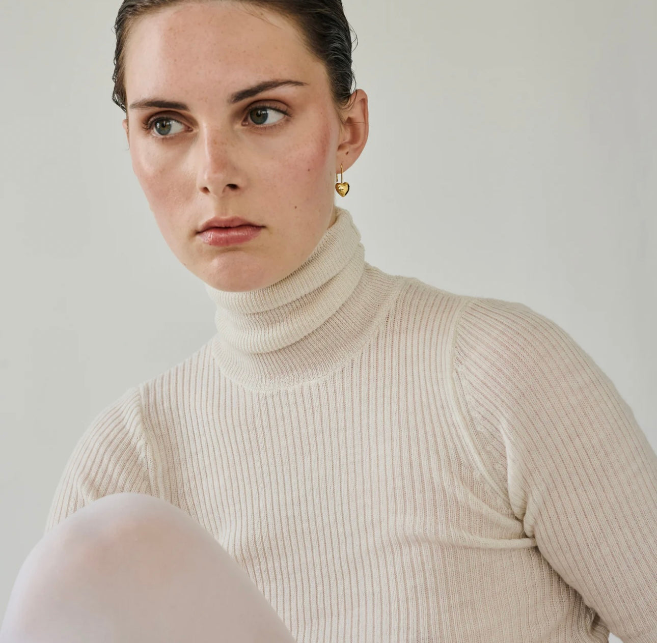 Poma Drop Heart Gold Earrings