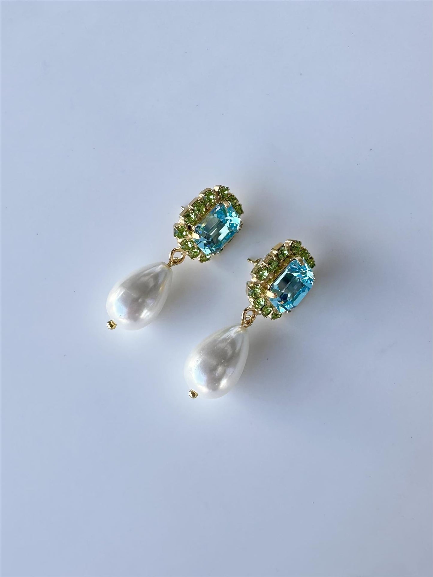 Young Royals - Light Turquoise / Peridot