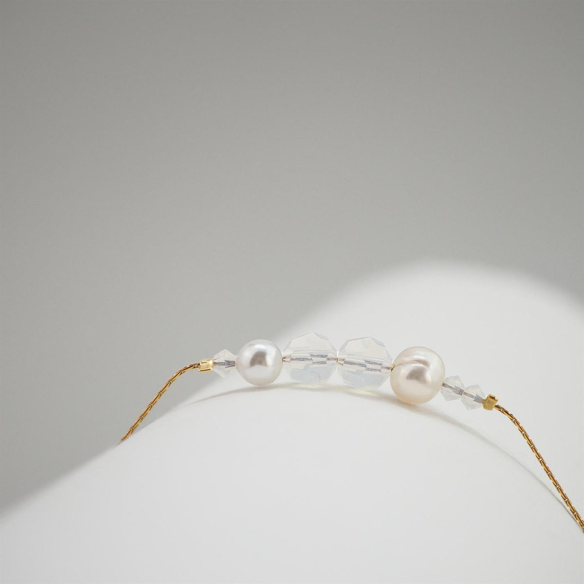 Dainty Cloud Dance Bracelet - Pearl White