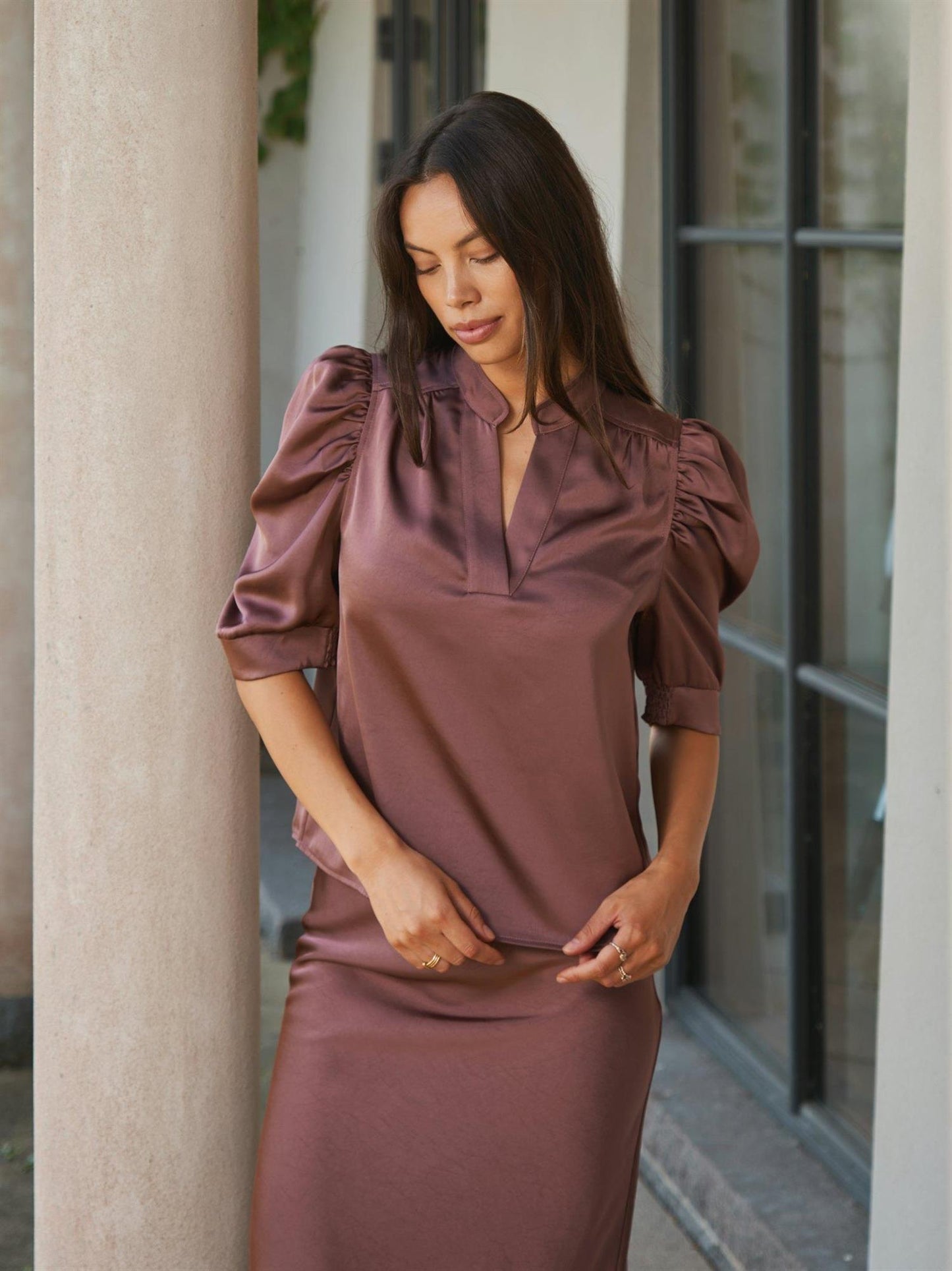 Roella Heavy Sateen Blouse - Dark Rose