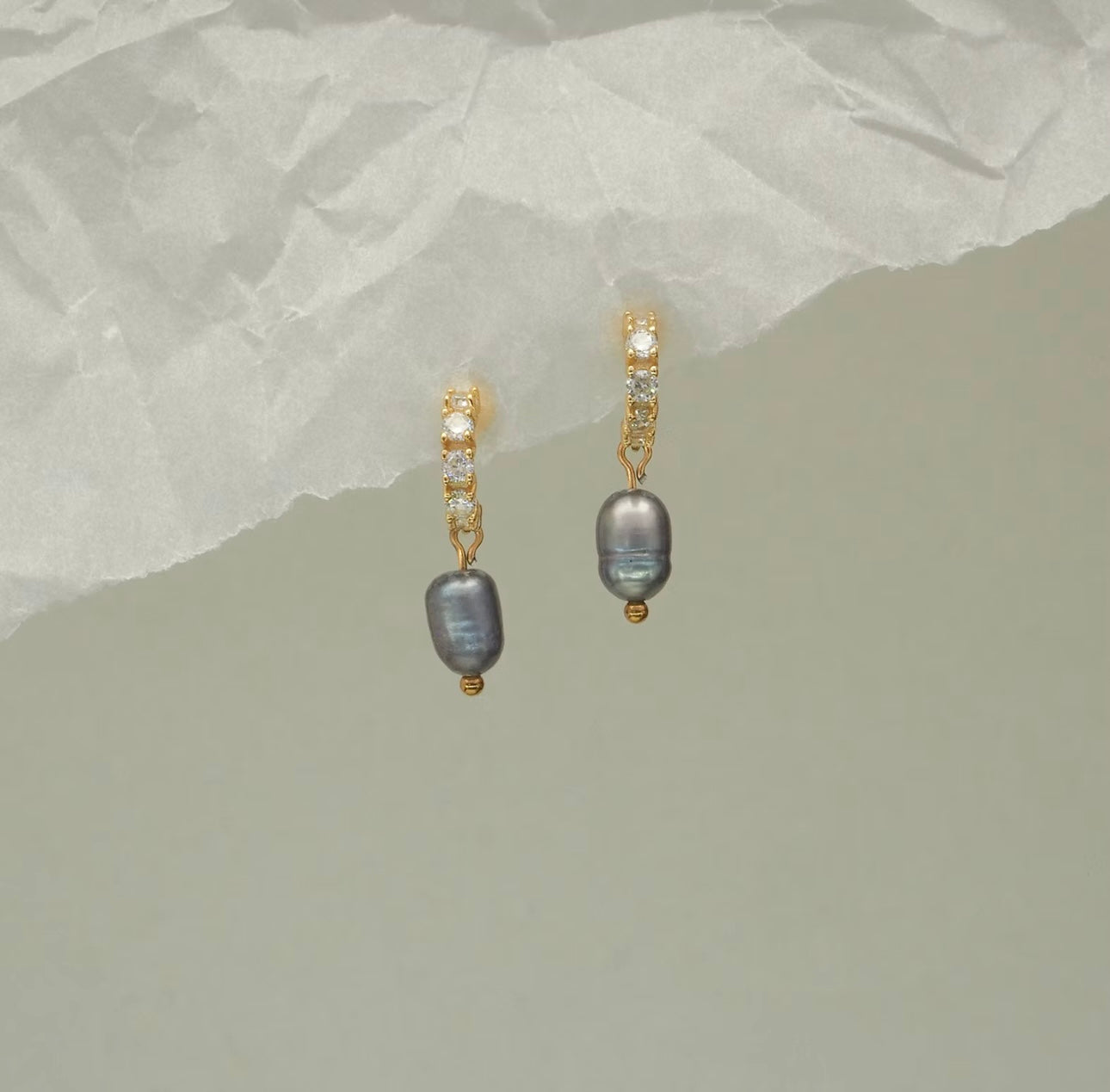 Shaded Noir Pearl Hoops