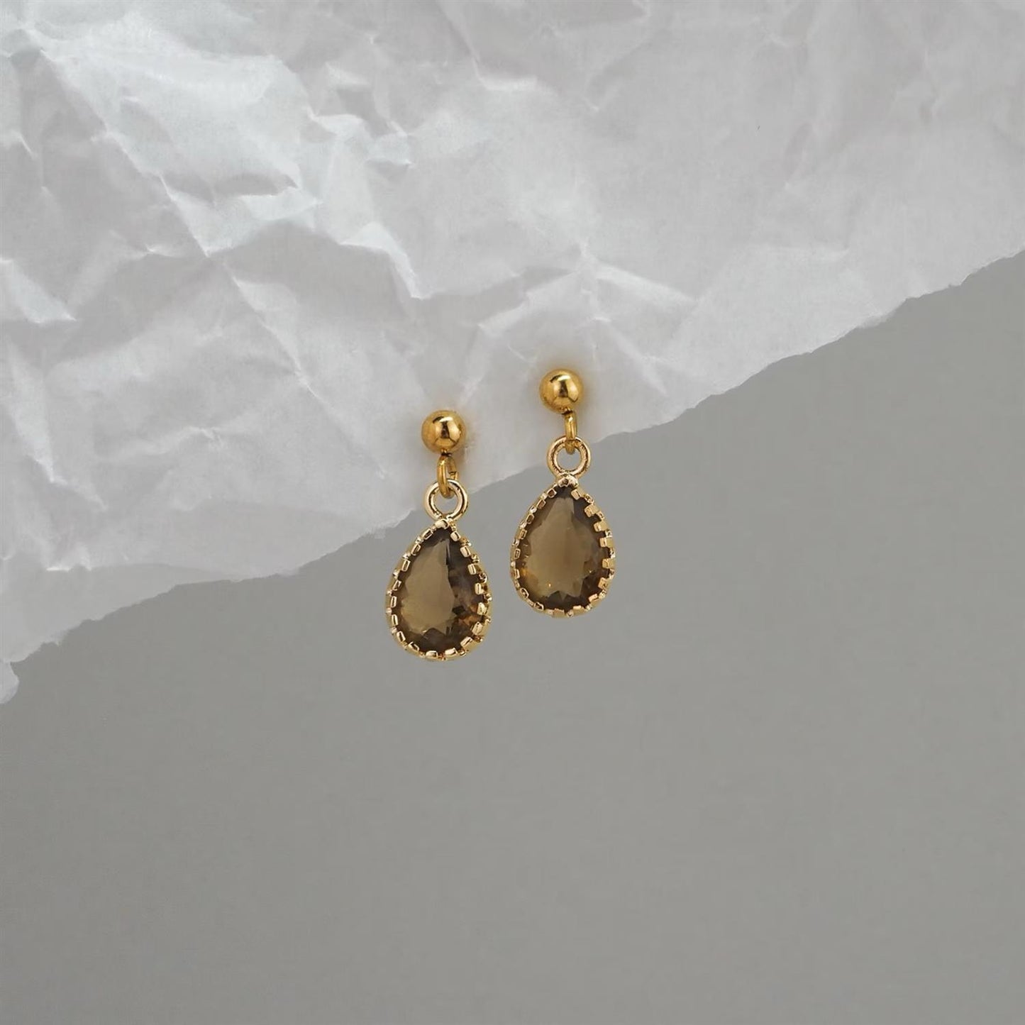 Mocha Mousse Rain Drop Stud