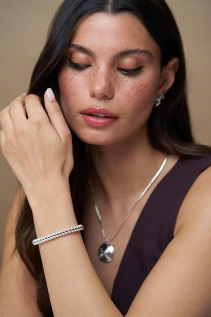 Metal nugget slider bracelet