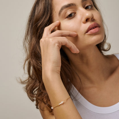 Sofia Bracelet - White and Pearls