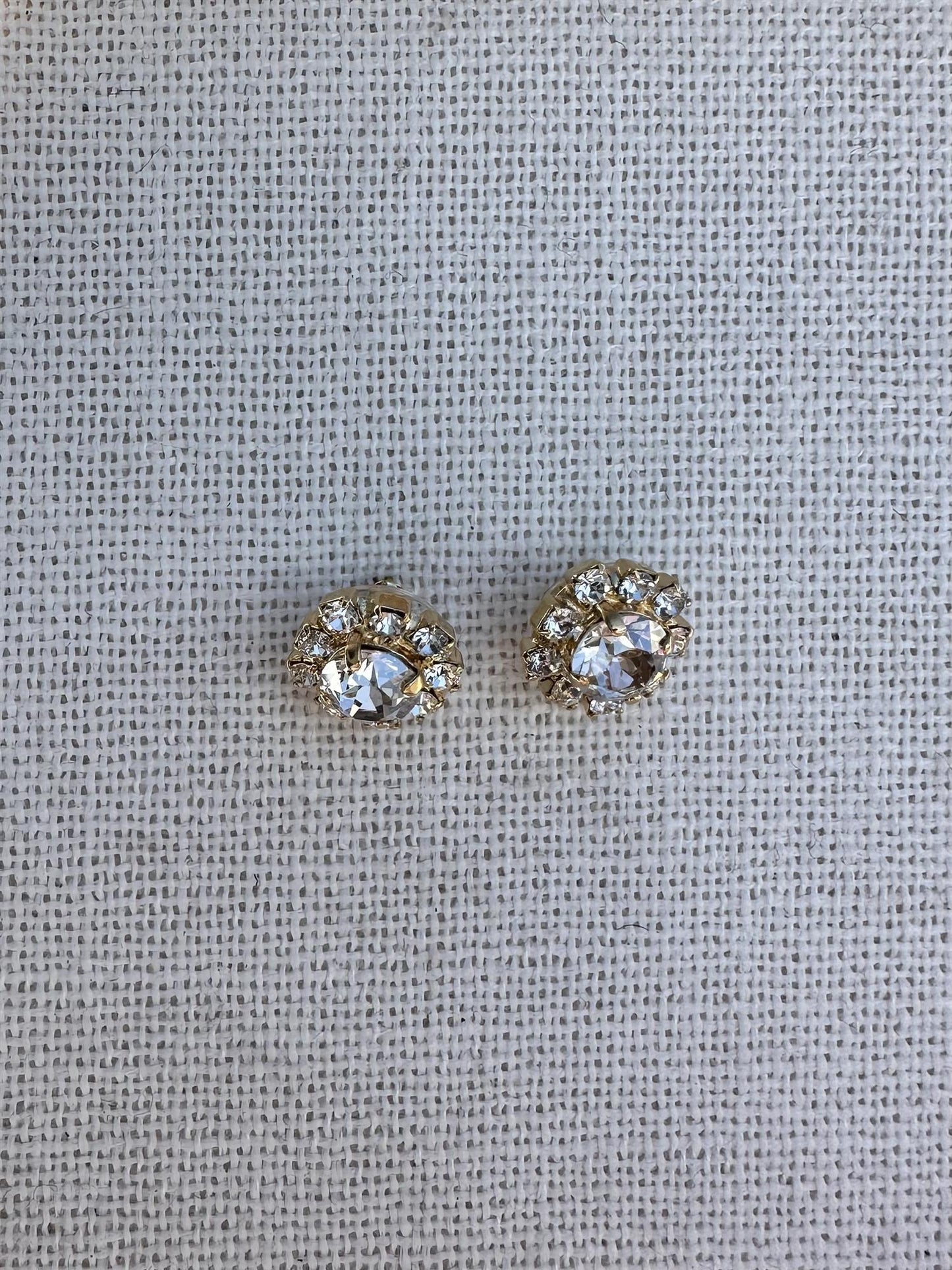 Petit Fleur Studs - Silver Shade