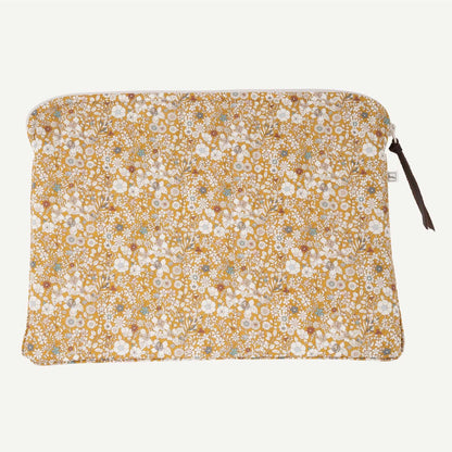 Mac Cover mw - Liberty June's Meadow