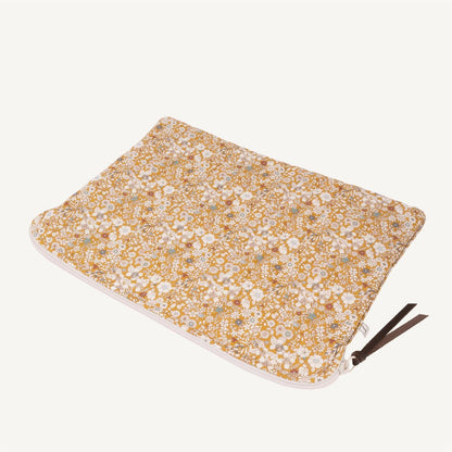 Mac Cover mw - Liberty June's Meadow