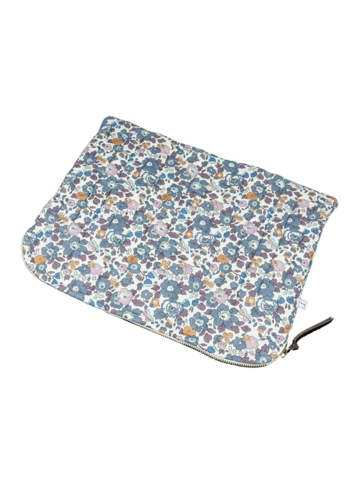 Mac Cover mw - Liberty Betsy