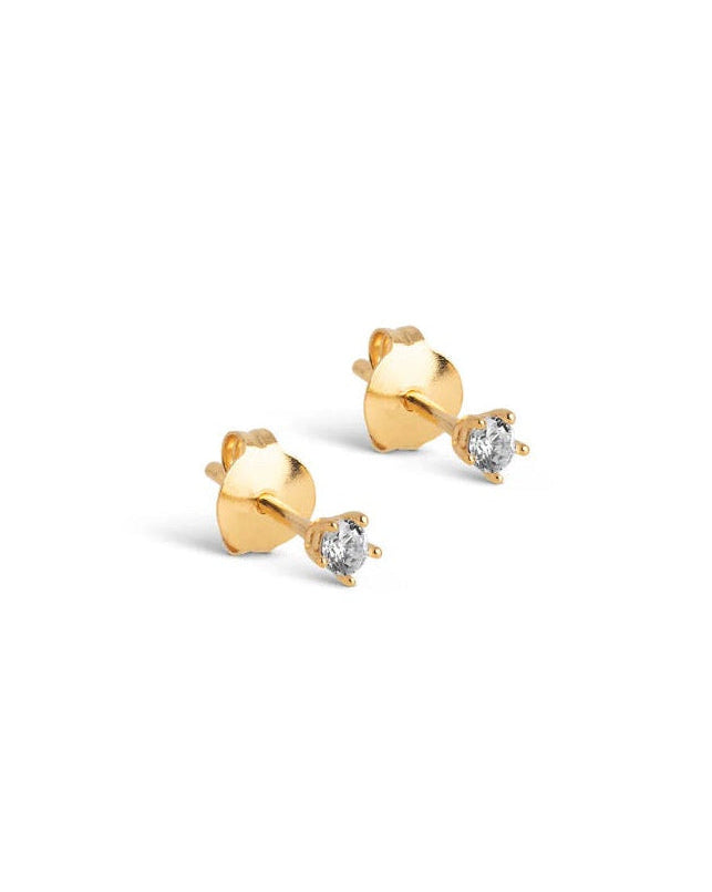 Clara Studs