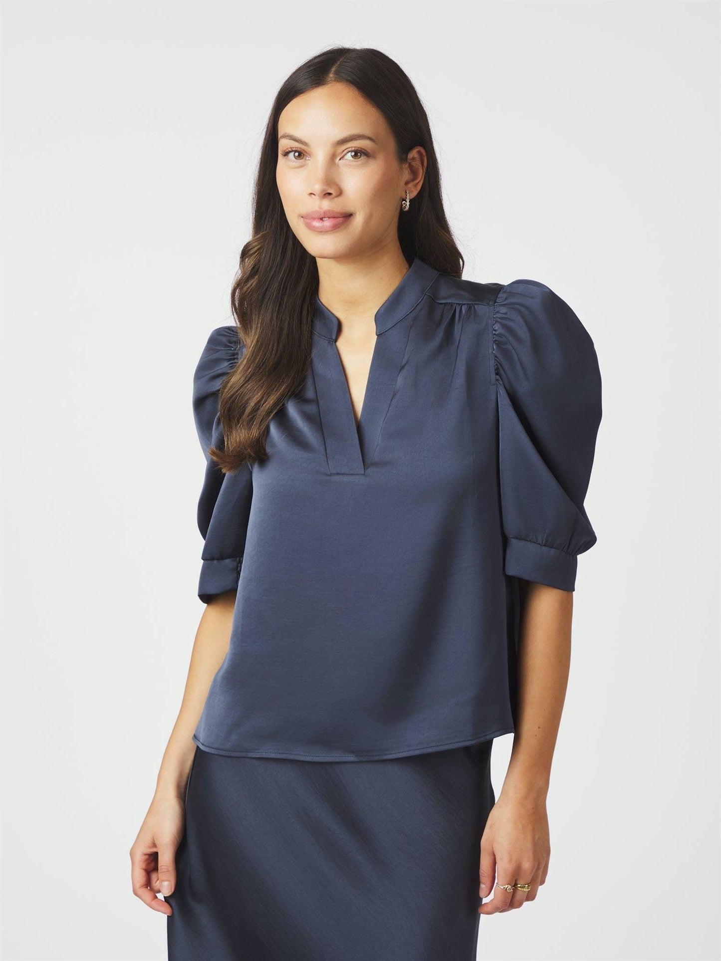 Roella Heavy Sateen Blouse - Midnight Blue
