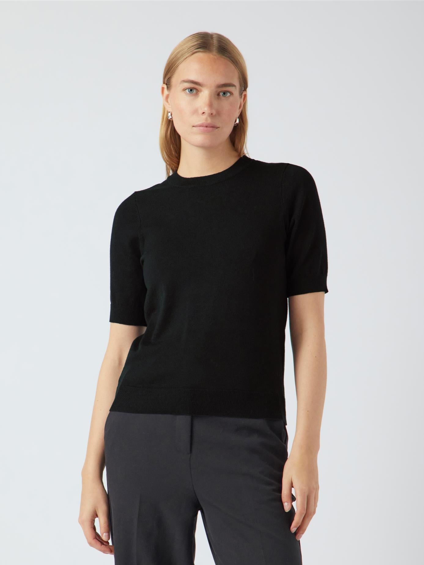 YASLENA SS KNIT TOP - BLACK