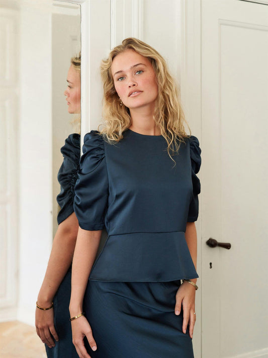 Benua Heavy Sateen Blouse - Midnight Blue