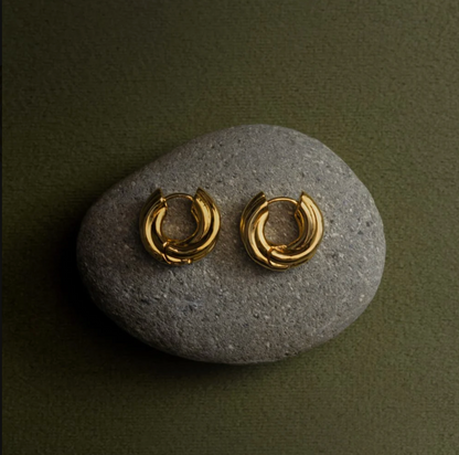Chubby intertwined hoop earrings
