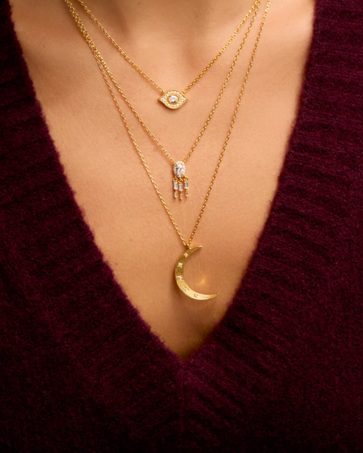 White Majestic Eye Necklace
