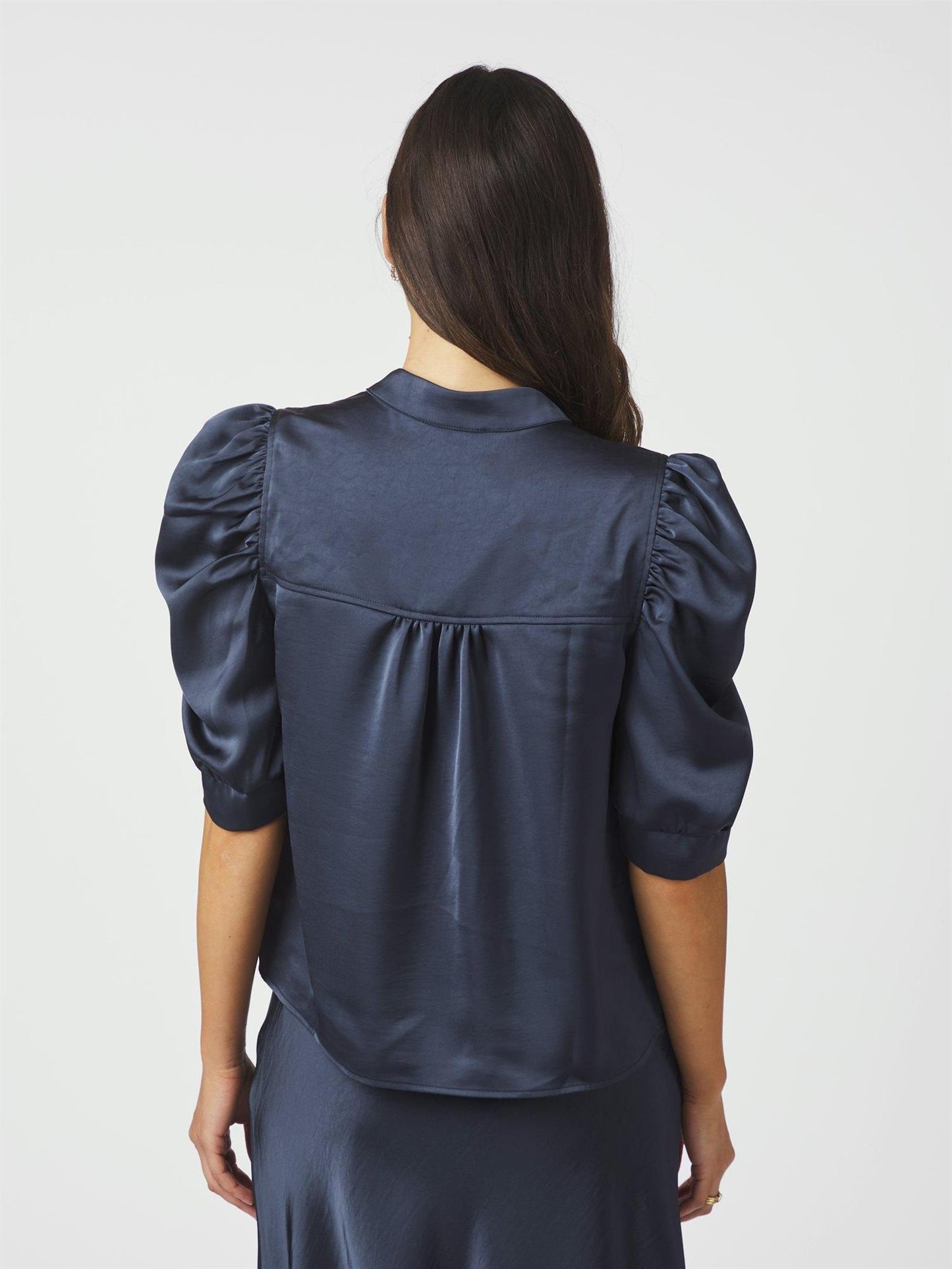 Roella Heavy Sateen Blouse - Midnight Blue