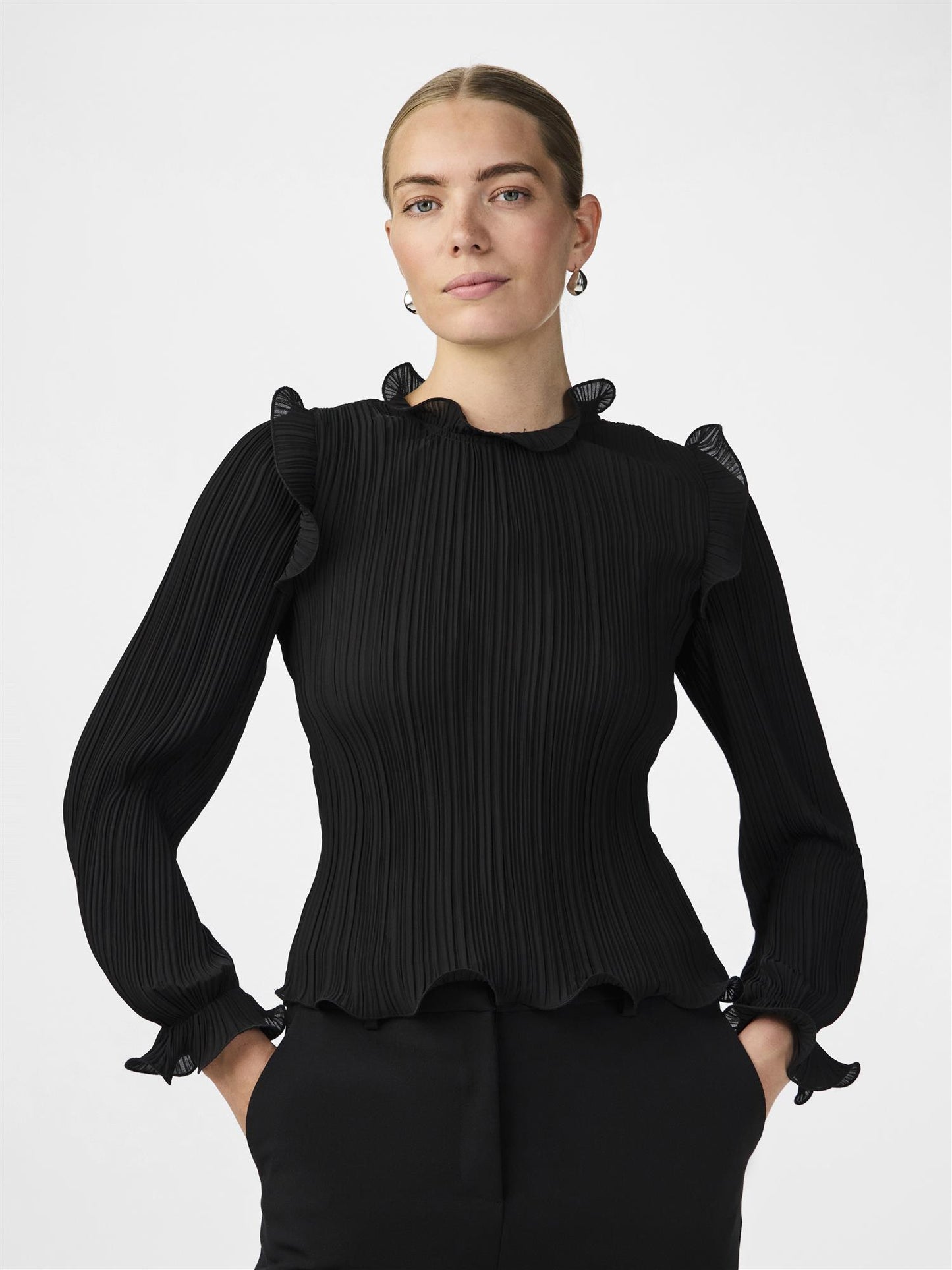 YASPHILINA LS HIGH NECK TOP - BLACK