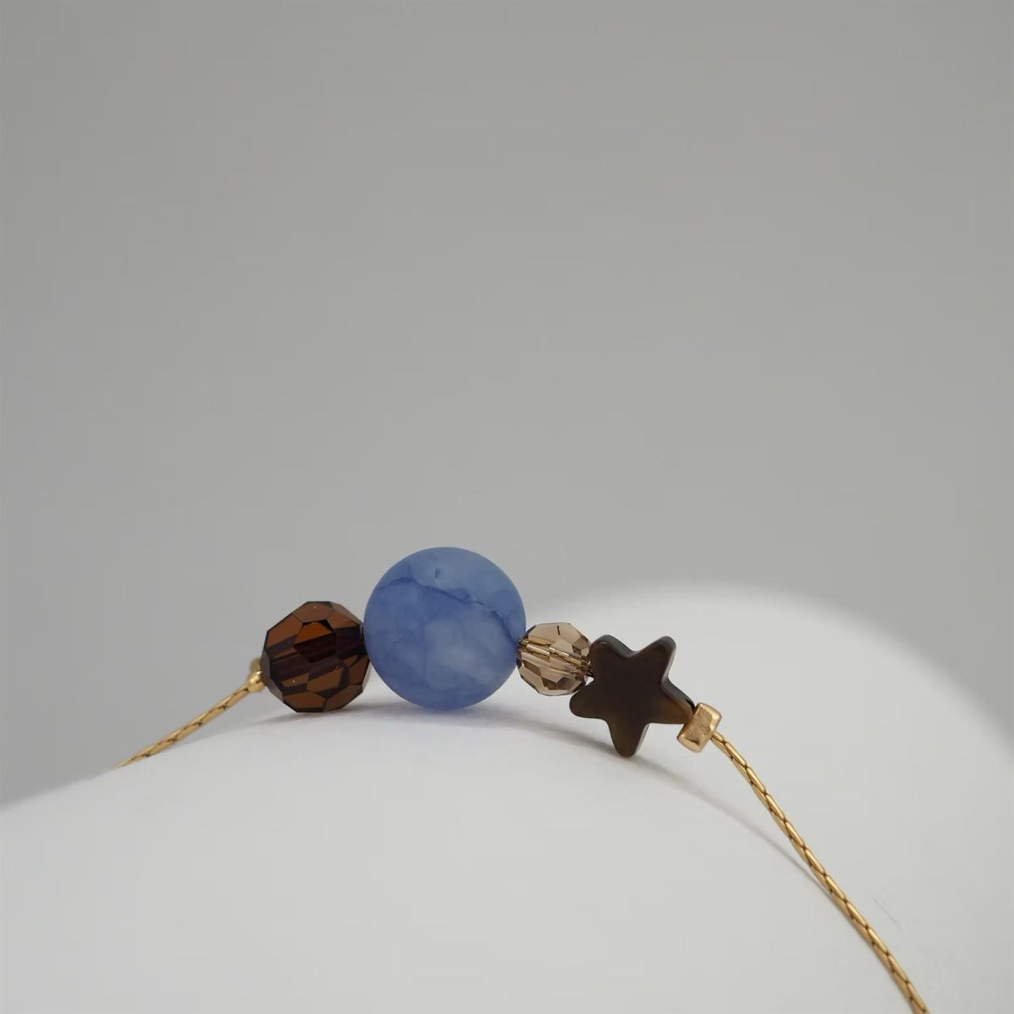 Dainty Hampton Star Twist - Blue / Brown