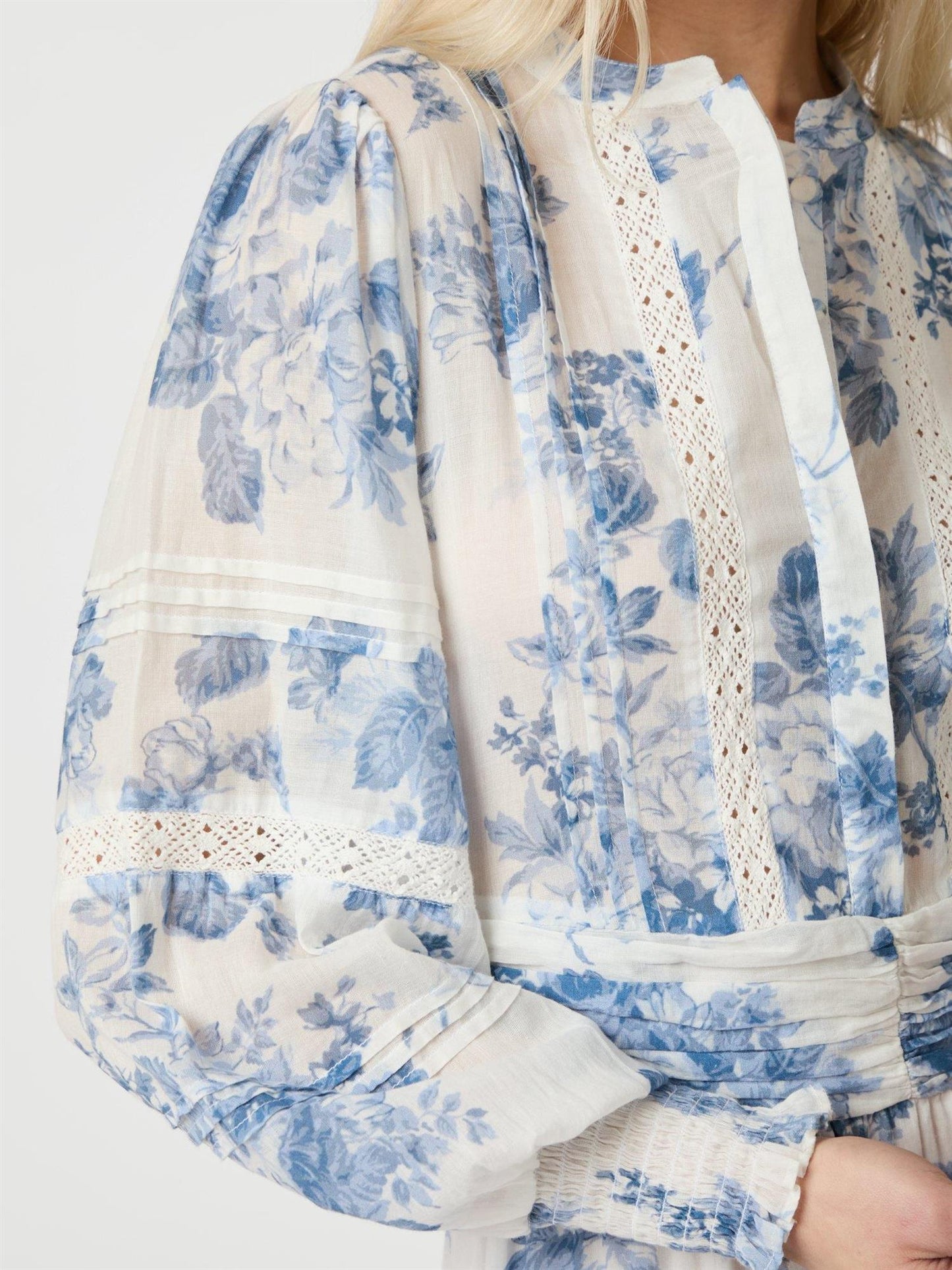 Colombia Flower Flow Dress -  Light Blue