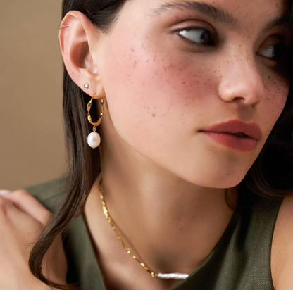 Ribbon & pearl mid size hoop earrings